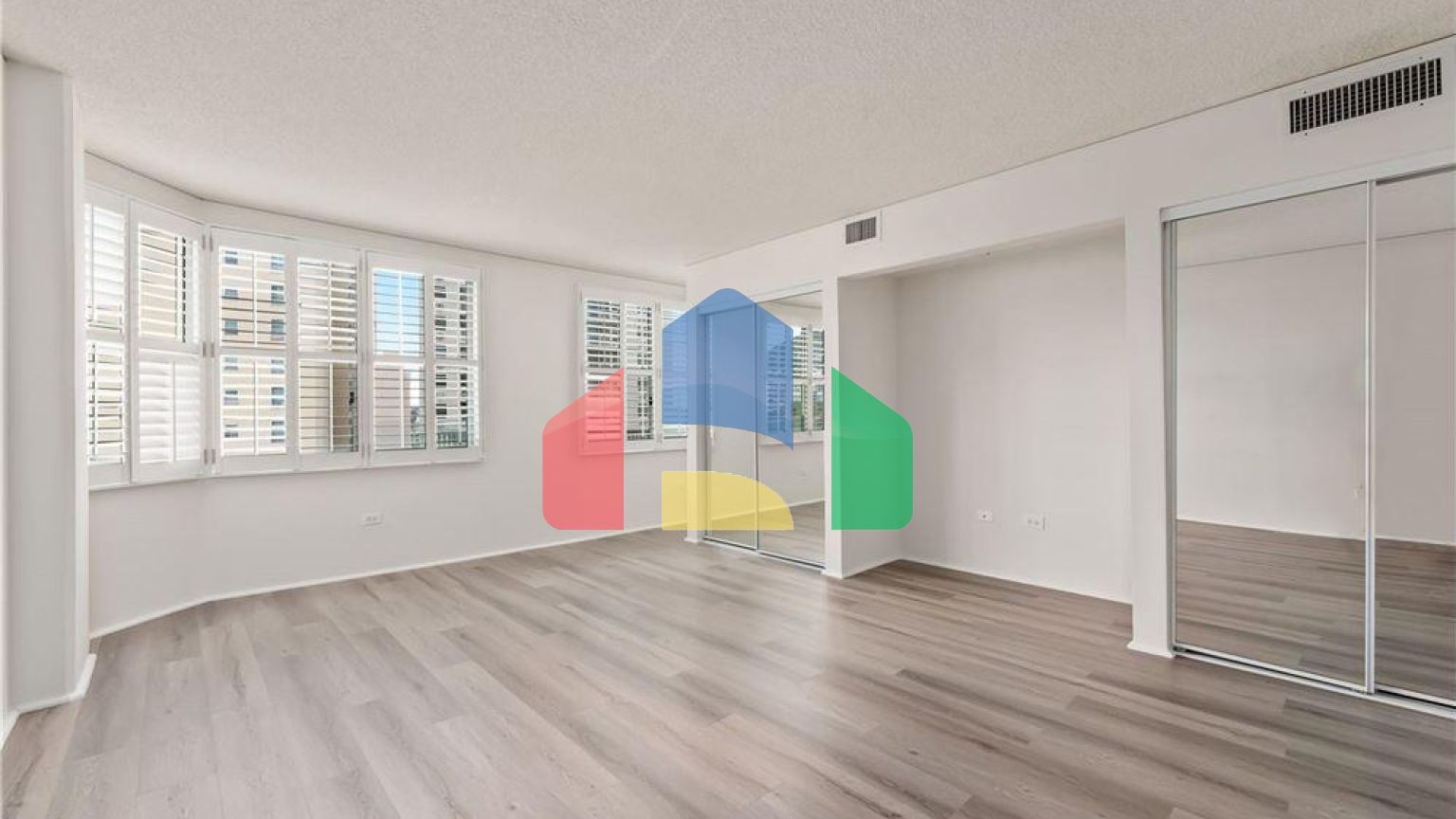 Residential - Condo/Apartment - Honolulu, Hawaii, United States - United States