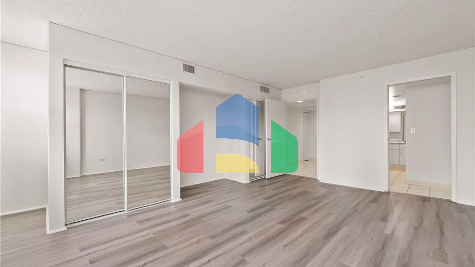 Residential - Condo/Apartment - Honolulu, Hawaii, United States - United States