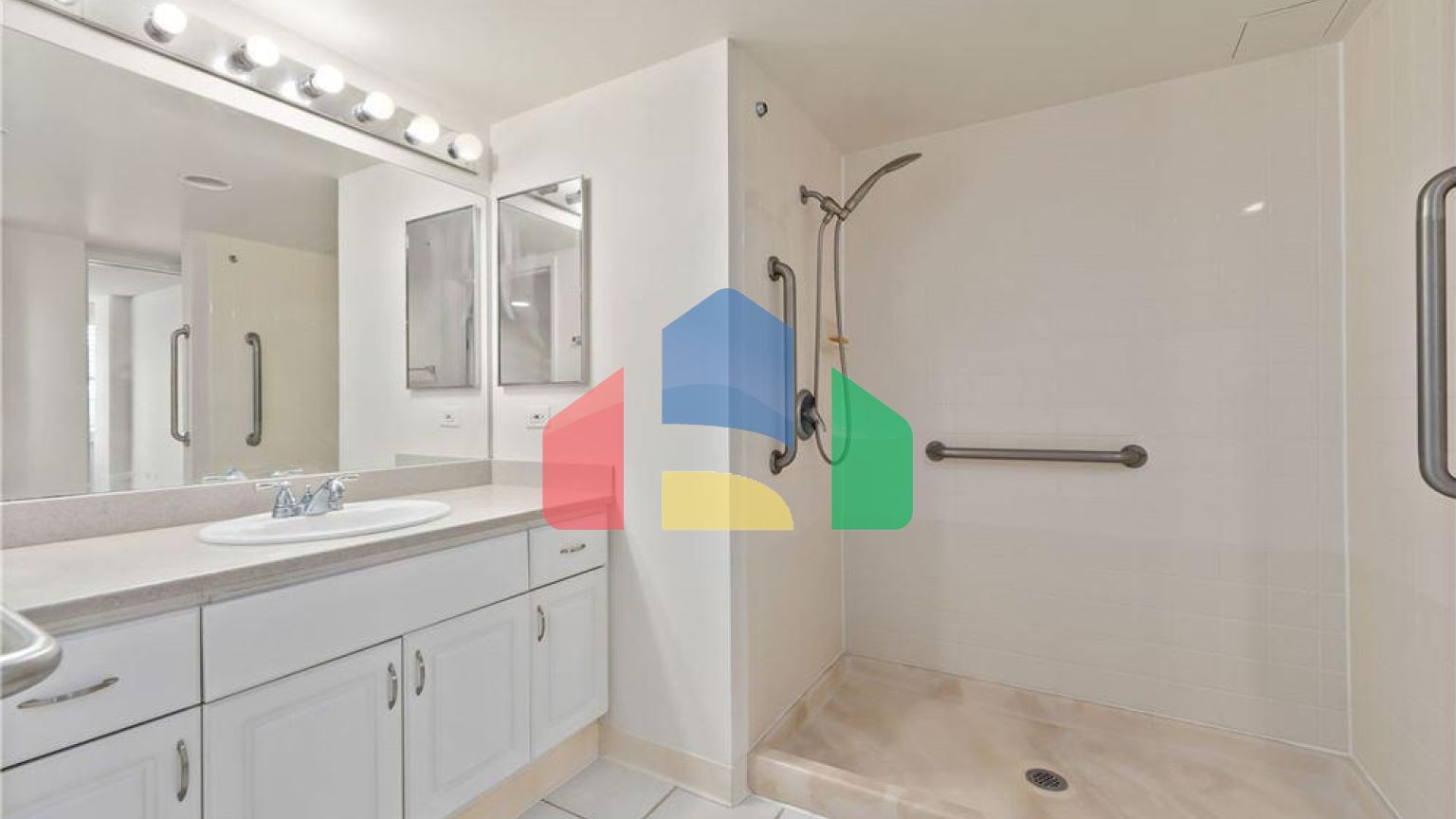 Residential - Condo/Apartment - Honolulu, Hawaii, United States - United States