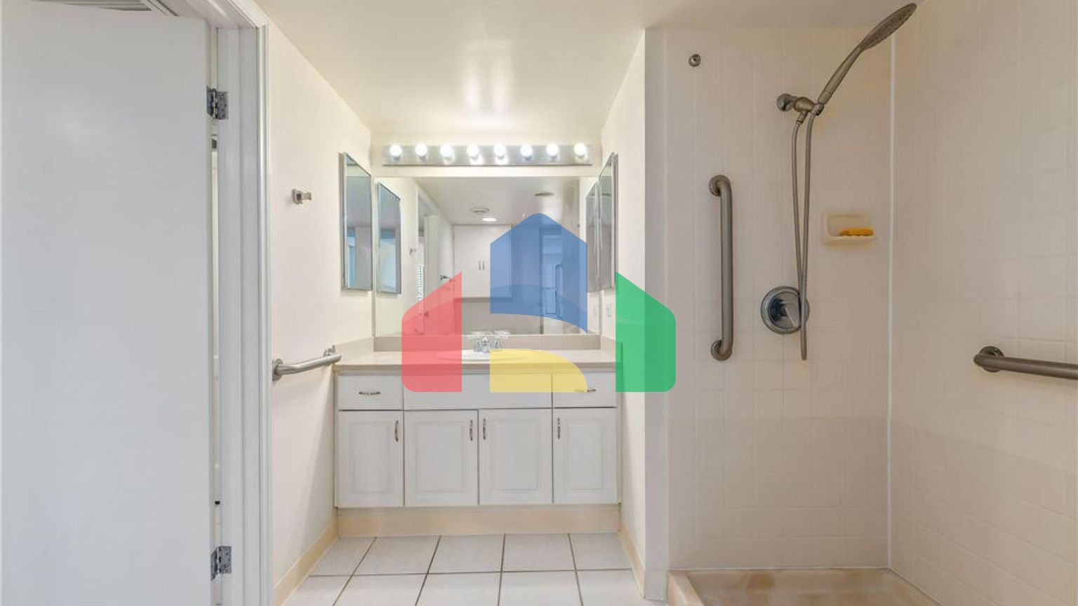 Residential - Condo/Apartment - Honolulu, Hawaii, United States - United States