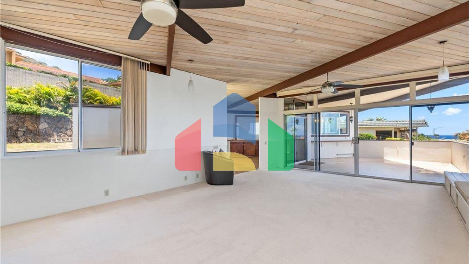 Residential - Single Family Home - Honolulu, Hawaii, United States - United States