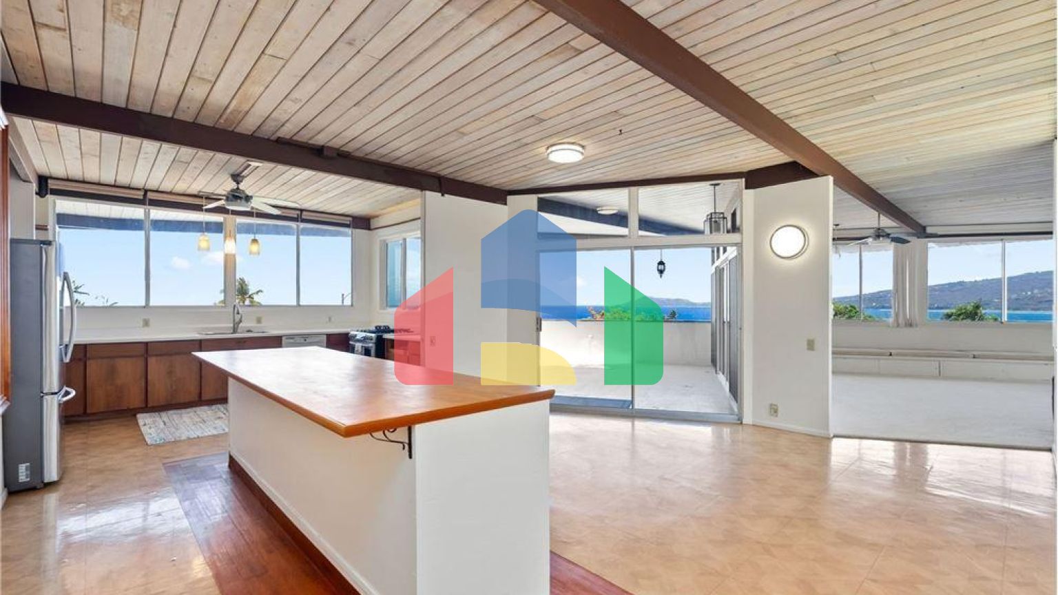 Residential - Single Family Home - Honolulu, Hawaii, United States - United States