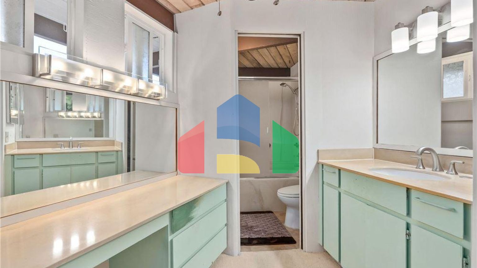 Residential - Single Family Home - Honolulu, Hawaii, United States - United States