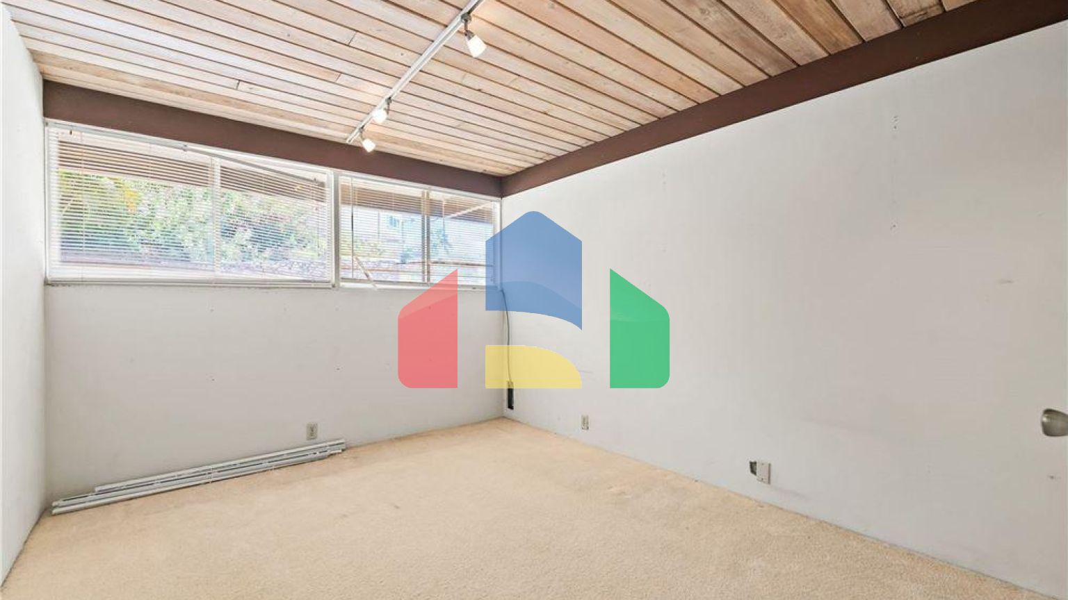 Residential - Single Family Home - Honolulu, Hawaii, United States - United States