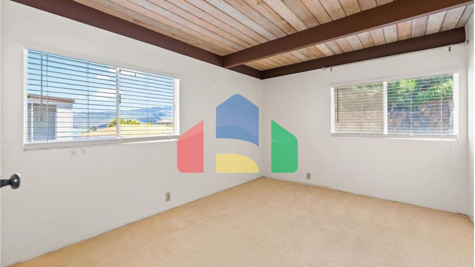 Residential - Single Family Home - Honolulu, Hawaii, United States - United States