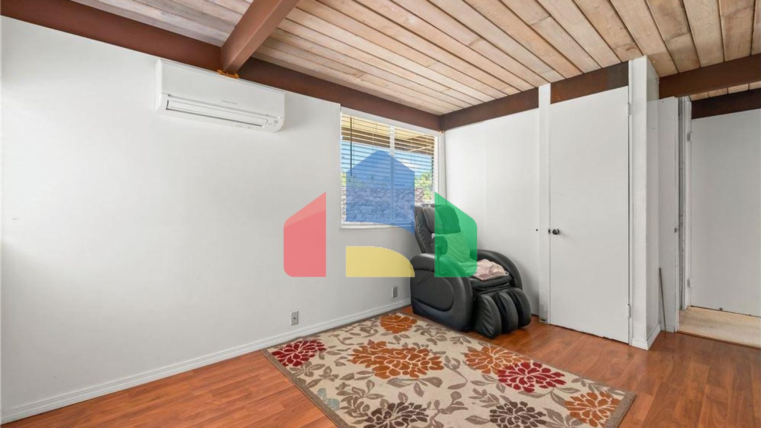 Residential - Single Family Home - Honolulu, Hawaii, United States - United States