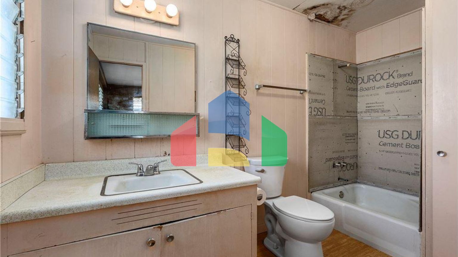 Residential - Single Family Home - Honolulu, Hawaii, United States - United States