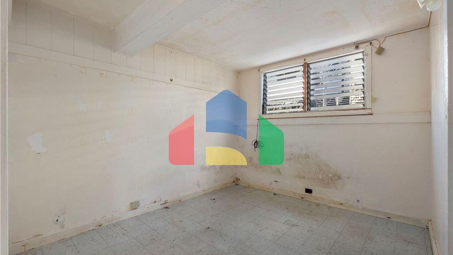 Residential - Single Family Home - Honolulu, Hawaii, United States - United States