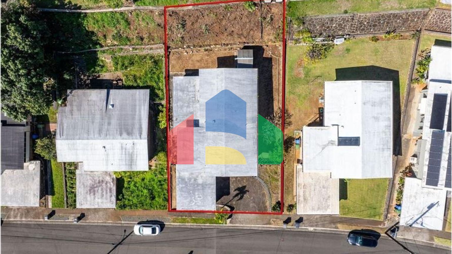 Residential - Single Family Home - Honolulu, Hawaii, United States - United States