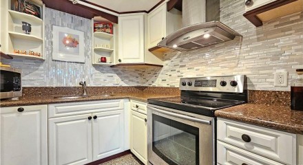Residential - Condo/Apartment - Honolulu, Hawaii, United States - United States