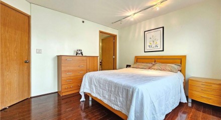 Residential - Condo/Apartment - Honolulu, Hawaii, United States - United States