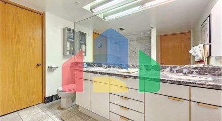 Residential - Condo/Apartment - Honolulu, Hawaii, United States - United States