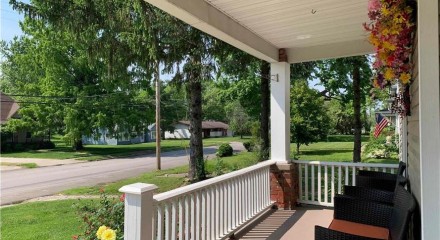 Residential - Single Family Home - Jacksonville, Illinois, United States - United States