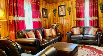 Residential - Single Family Home - Jacksonville, Illinois, United States - United States