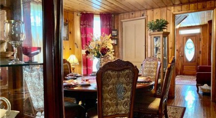 Residential - Single Family Home - Jacksonville, Illinois, United States - United States