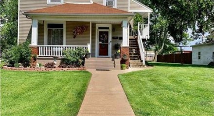 Residential - Single Family Home - Jacksonville, Illinois, United States - United States