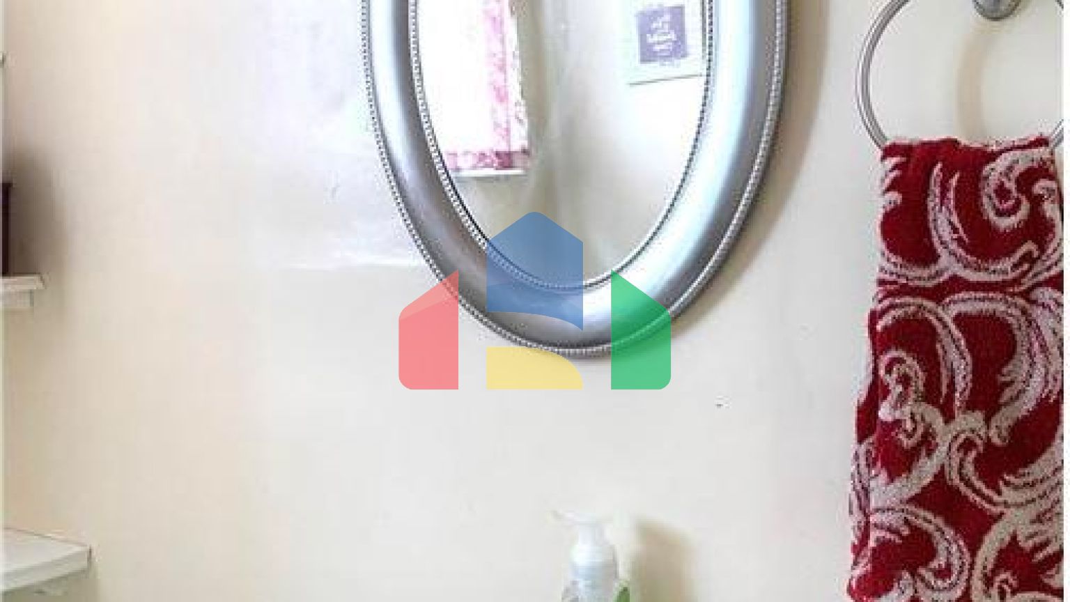 Residential - Single Family Home - Jacksonville, Illinois, United States - United States