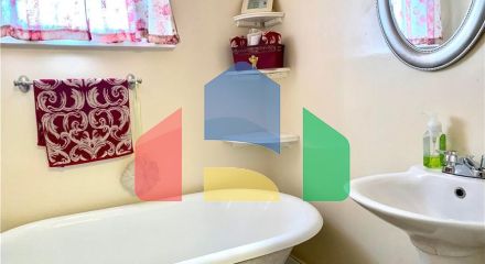 Residential - Single Family Home - Jacksonville, Illinois, United States - United States