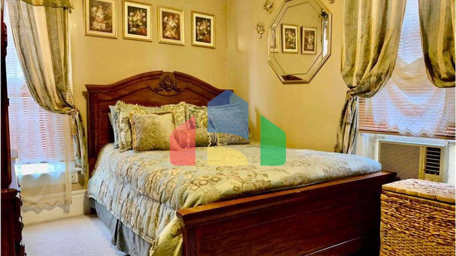 Residential - Single Family Home - Jacksonville, Illinois, United States - United States