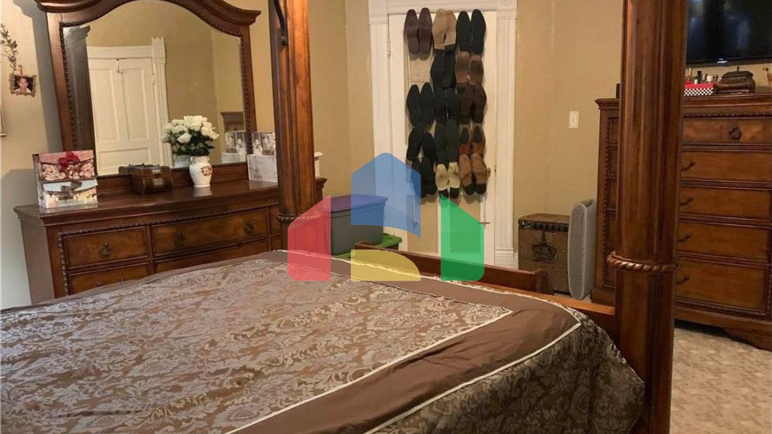 Residential - Single Family Home - Jacksonville, Illinois, United States - United States