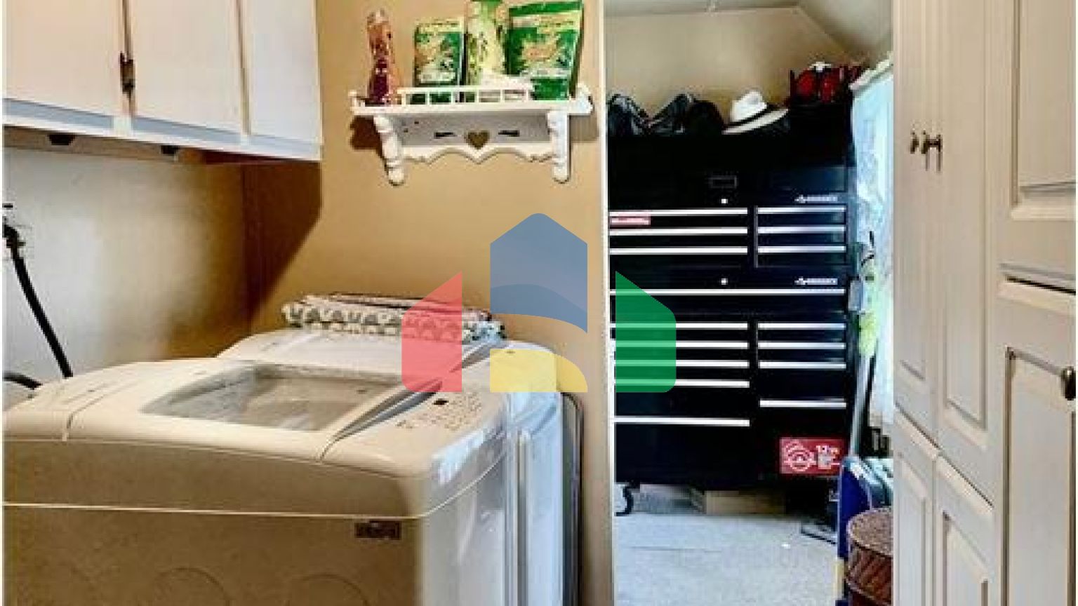 Residential - Single Family Home - Jacksonville, Illinois, United States - United States