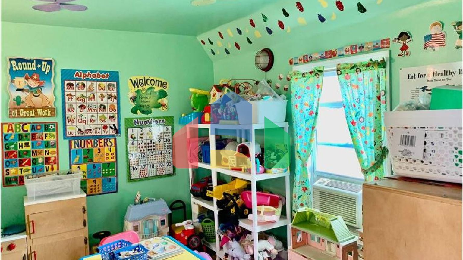 Residential - Single Family Home - Jacksonville, Illinois, United States - United States