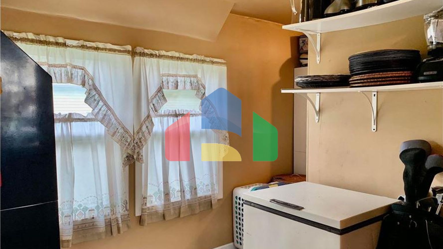 Residential - Single Family Home - Jacksonville, Illinois, United States - United States