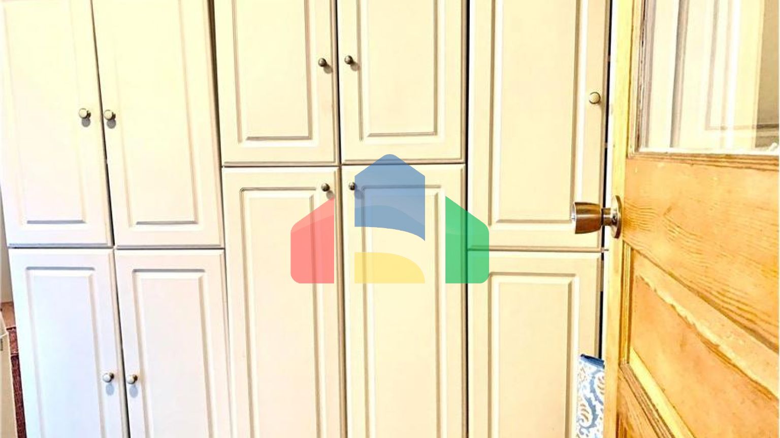 Residential - Single Family Home - Jacksonville, Illinois, United States - United States