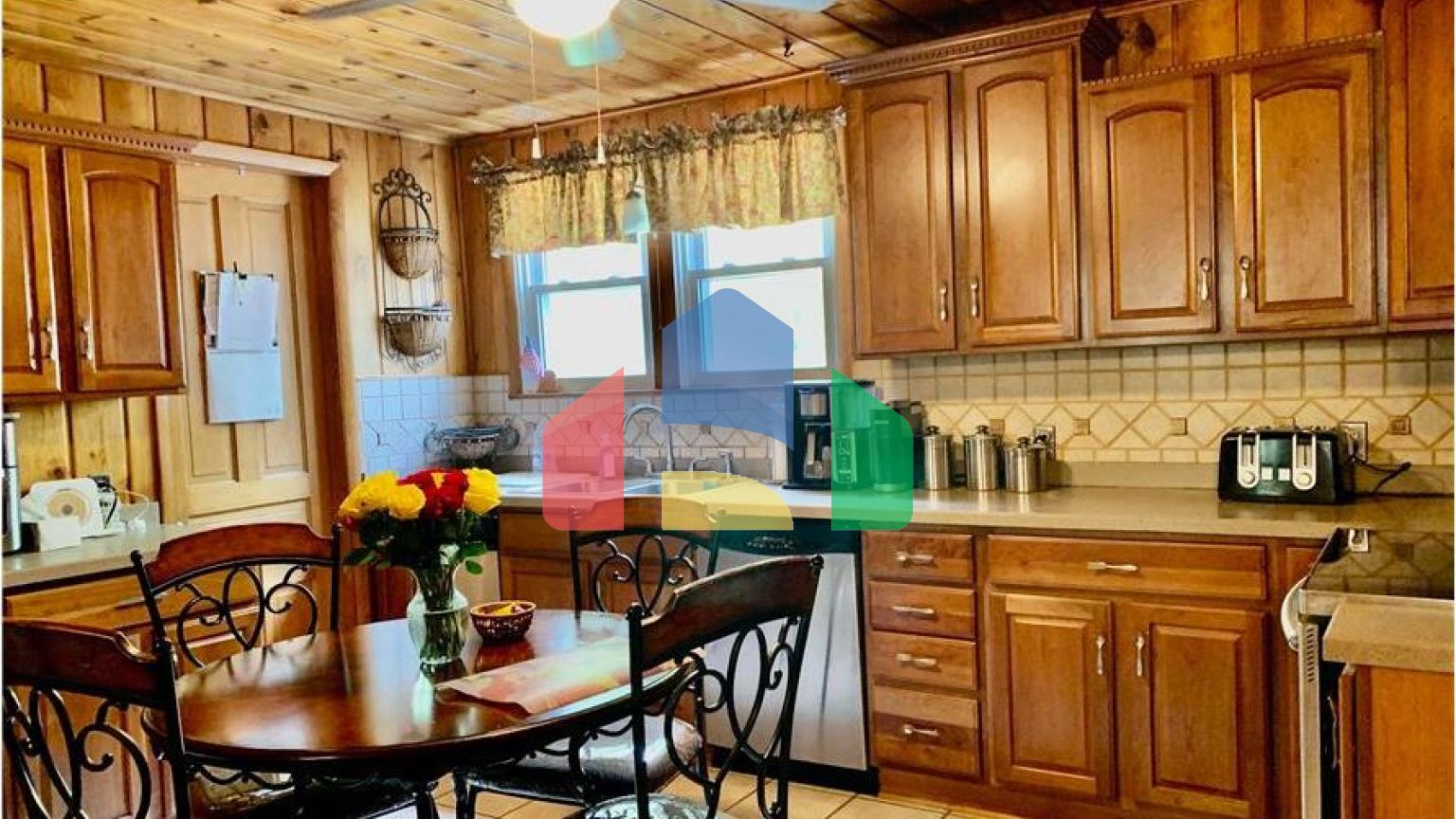 Residential - Single Family Home - Jacksonville, Illinois, United States - United States