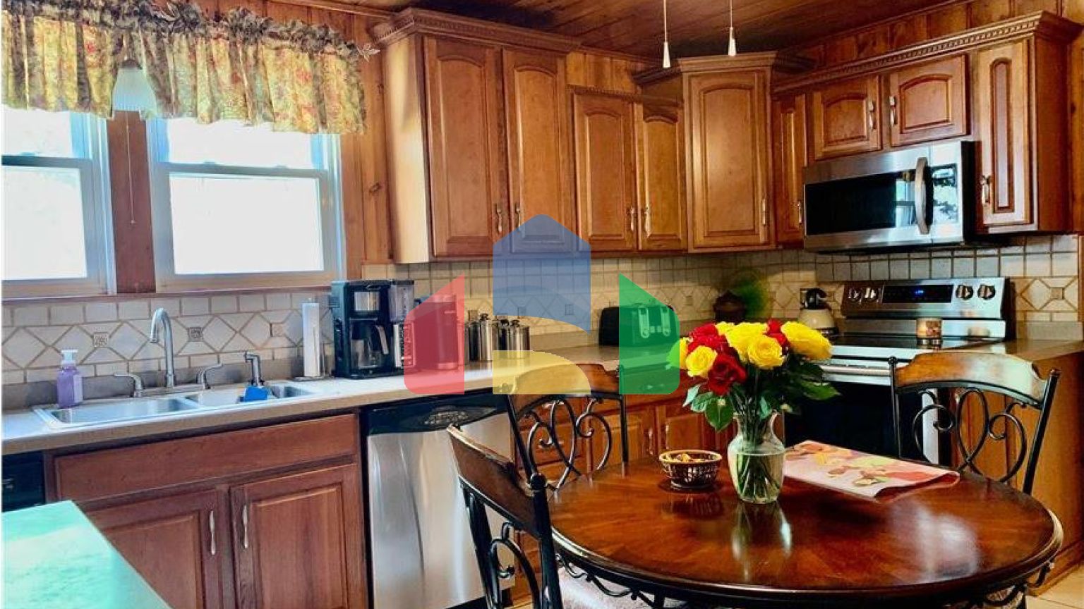 Residential - Single Family Home - Jacksonville, Illinois, United States - United States