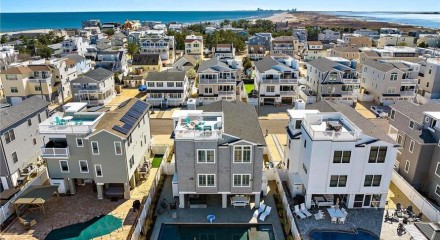 Residential - Single Family Home - Long Beach, New Jersey, United States - United States