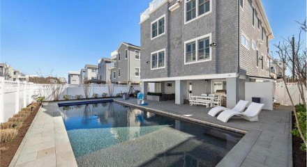 Residential - Single Family Home - Long Beach, New Jersey, United States - United States