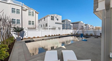 Residential - Single Family Home - Long Beach, New Jersey, United States - United States