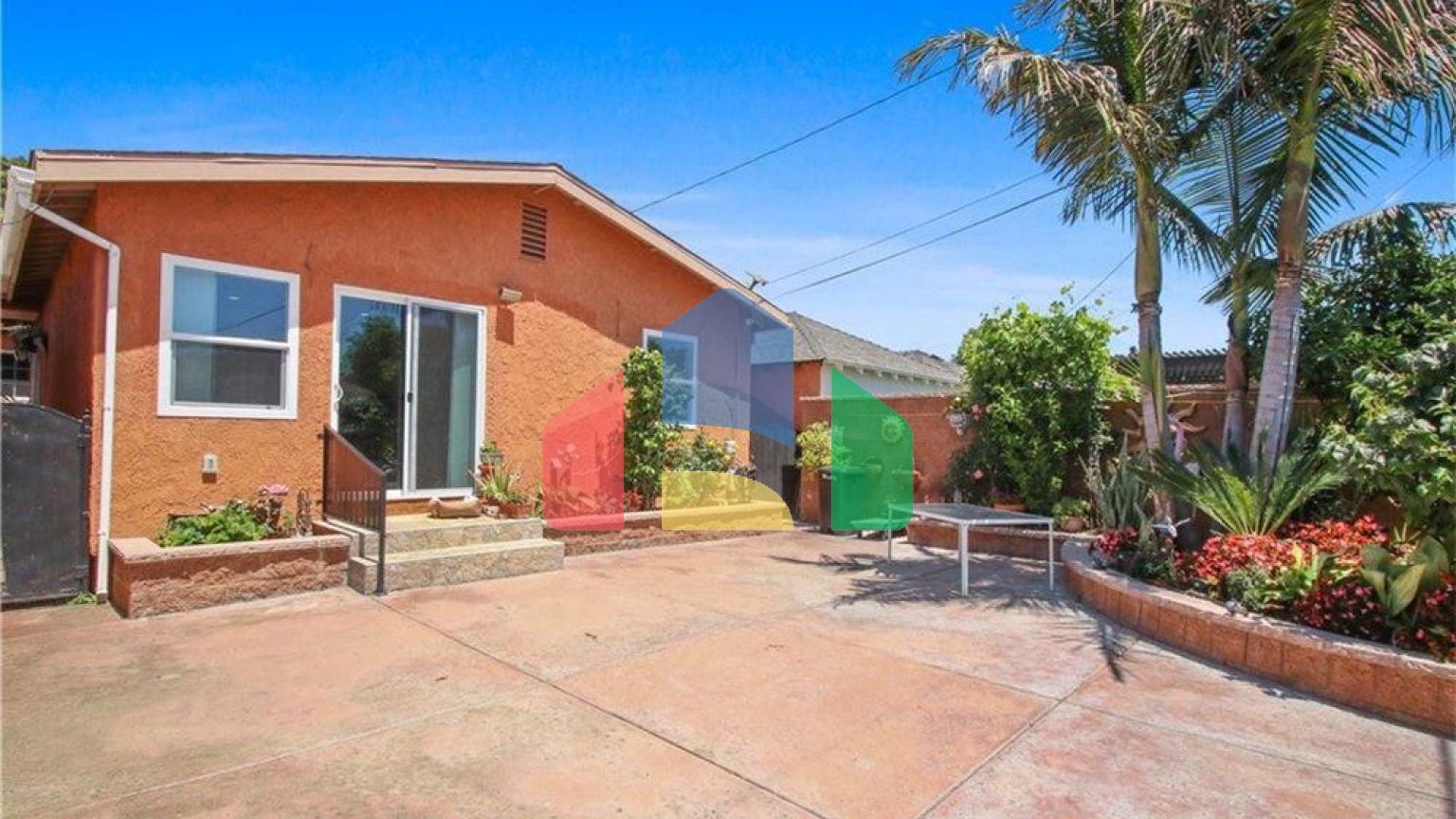 Residential - Single Family Home - Long Beach, California, United States - United States