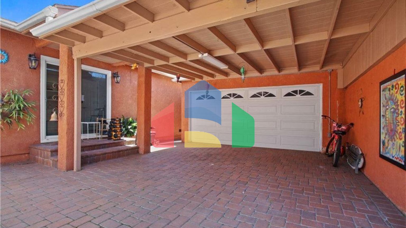 Residential - Single Family Home - Long Beach, California, United States - United States