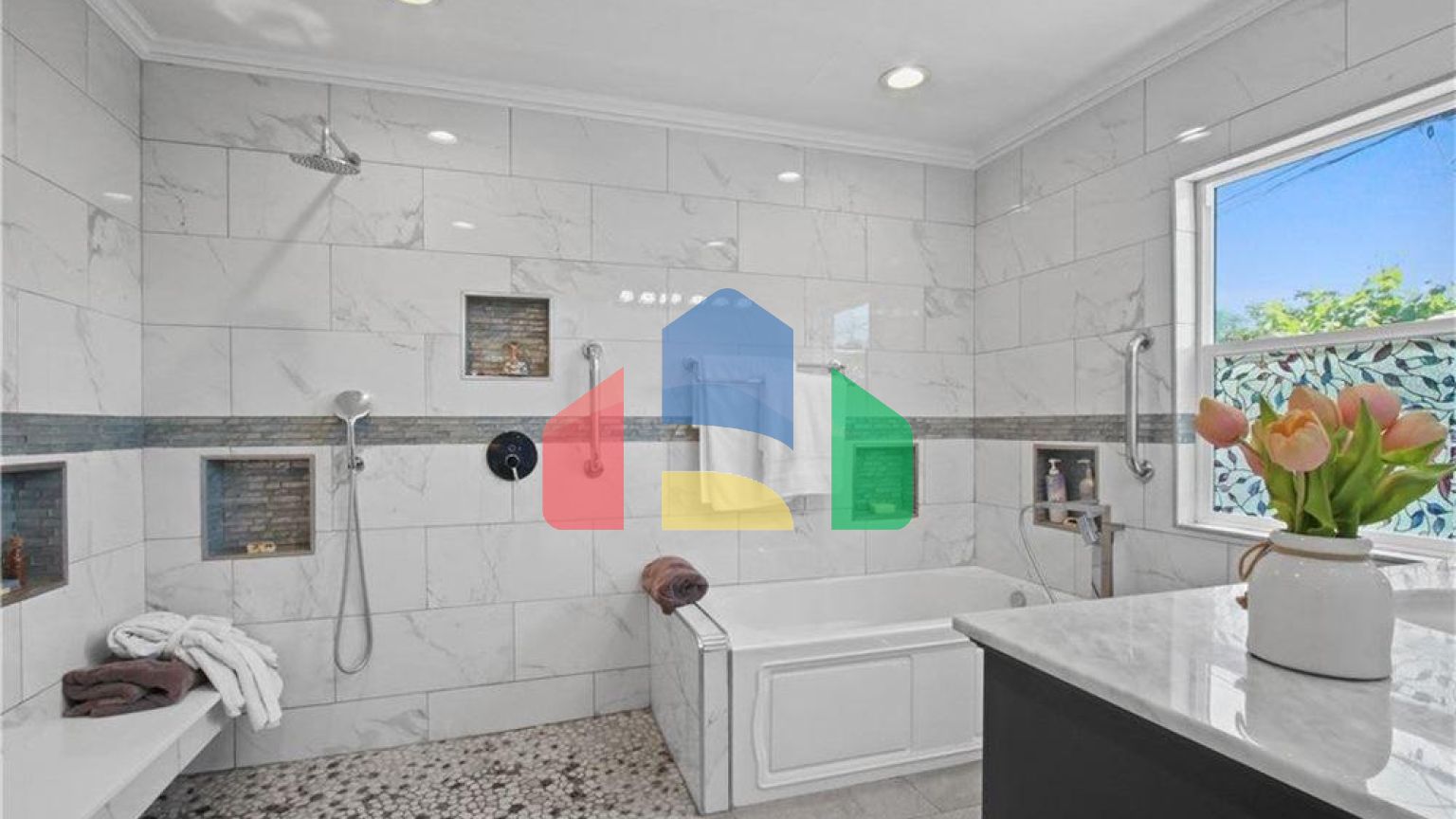 Residential - Single Family Home - Long Beach, California, United States - United States