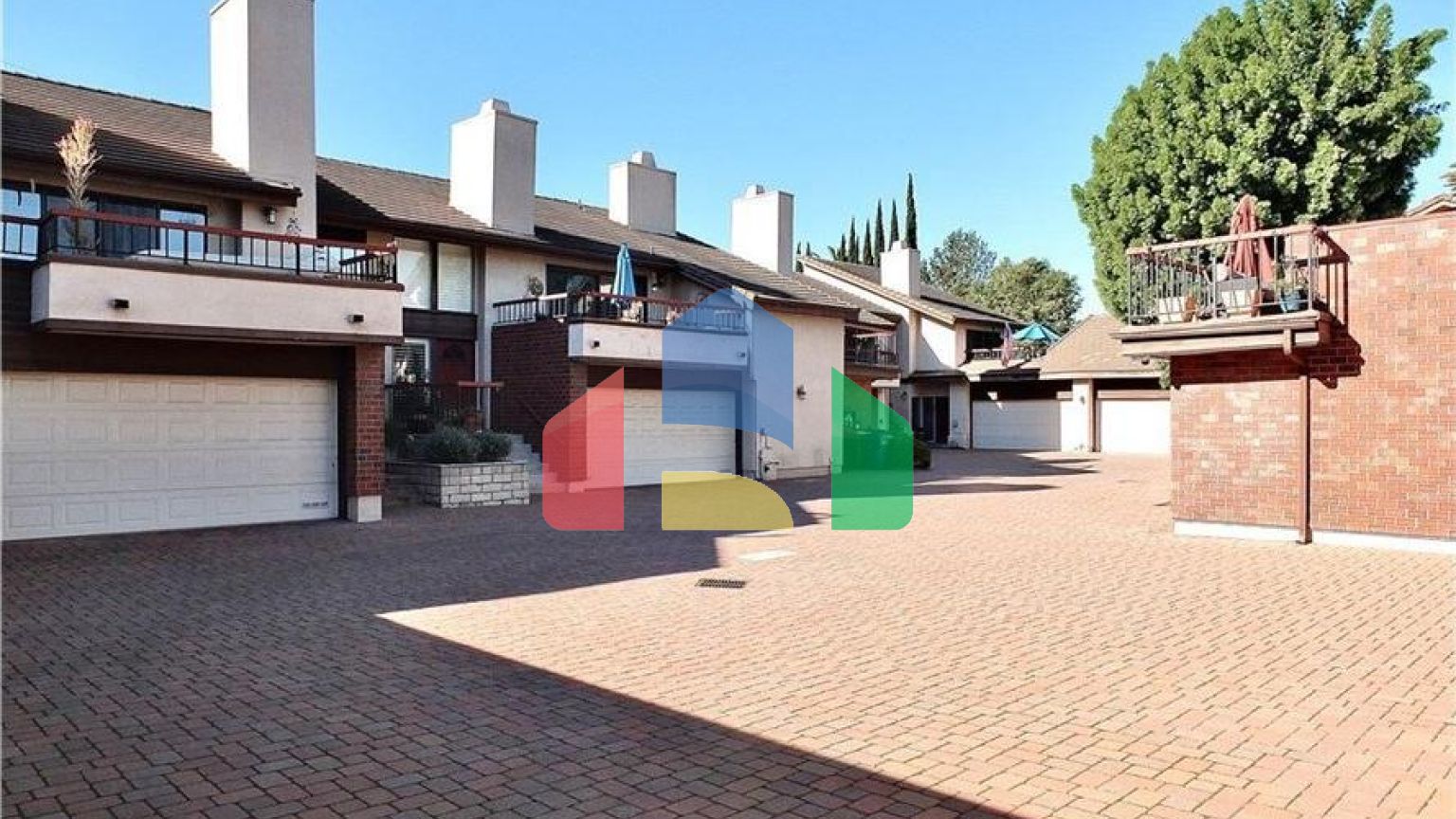 Residential - Townhouse - Long Beach, California, United States - United States