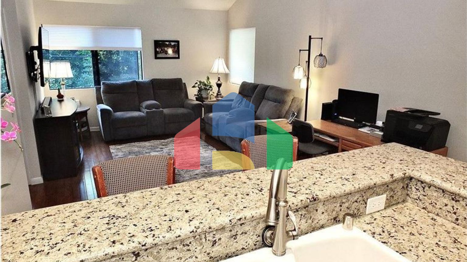 Residential - Townhouse - Long Beach, California, United States - United States