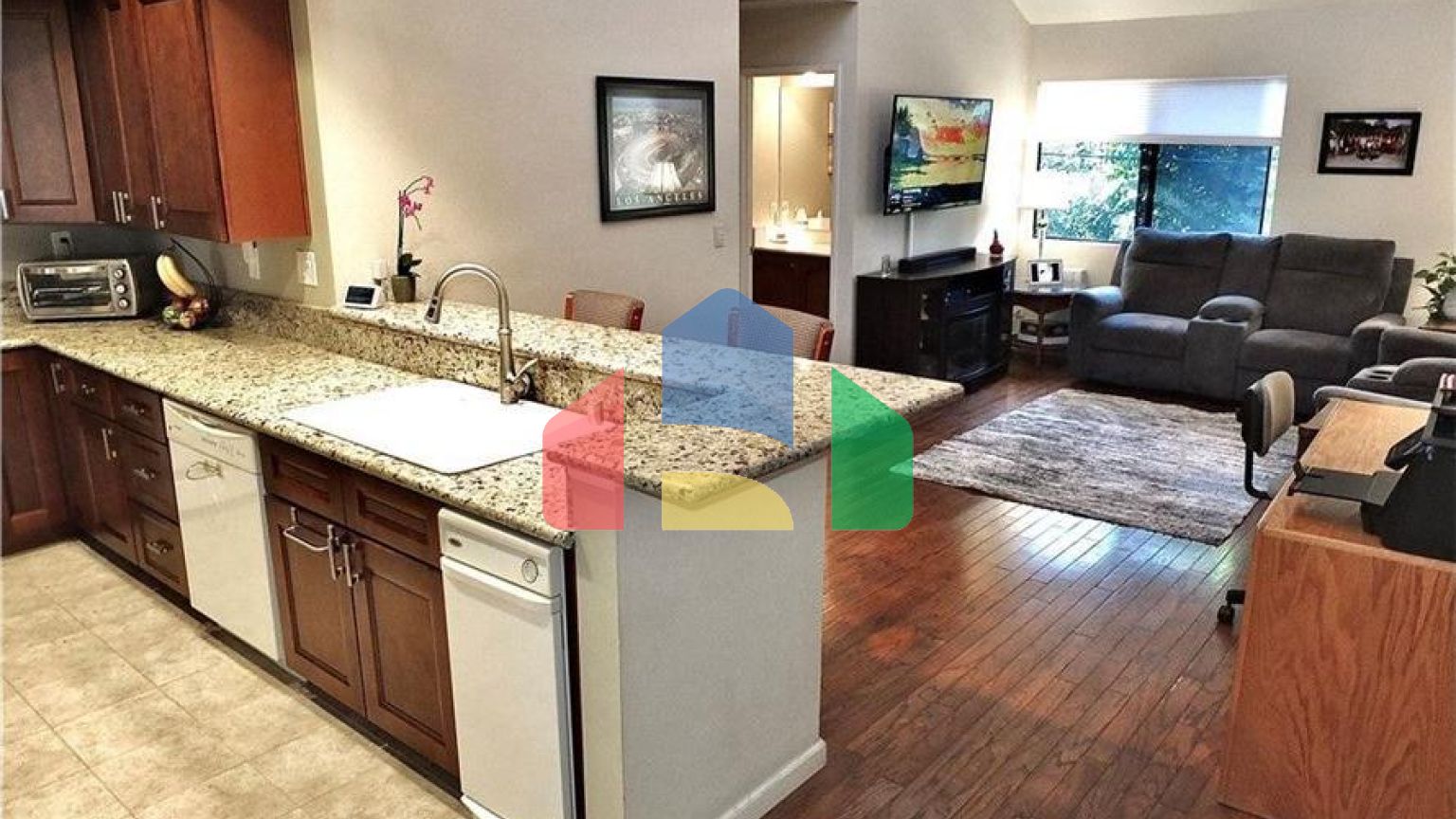 Residential - Townhouse - Long Beach, California, United States - United States