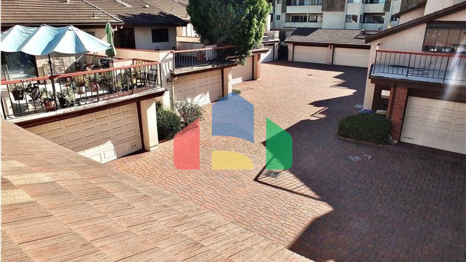 Residential - Townhouse - Long Beach, California, United States - United States