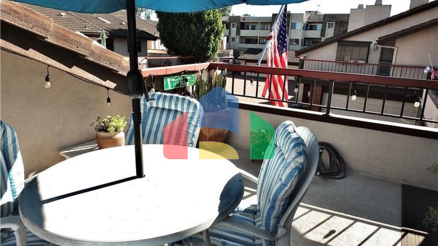 Residential - Townhouse - Long Beach, California, United States - United States