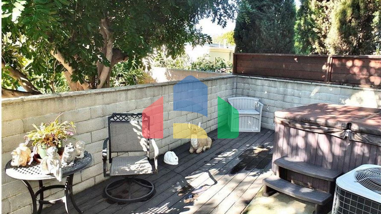 Residential - Townhouse - Long Beach, California, United States - United States