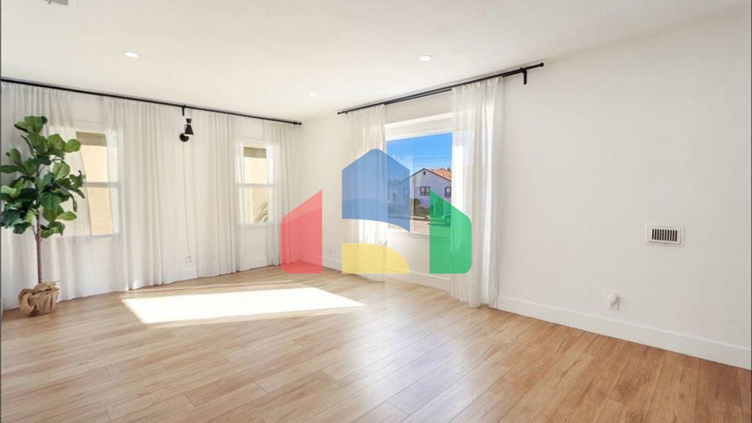 Residential - Single Family Home - Los Angeles, California, United States - United States