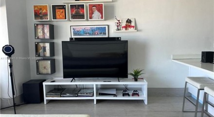 Residential - Condo/Apartment - Miami, Florida, United States - United States
