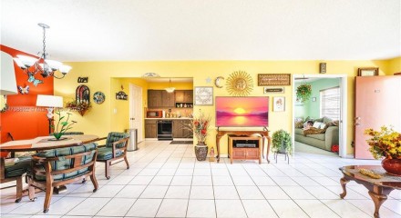 Residential - Condo/Apartment - Miami, Florida, United States - United States