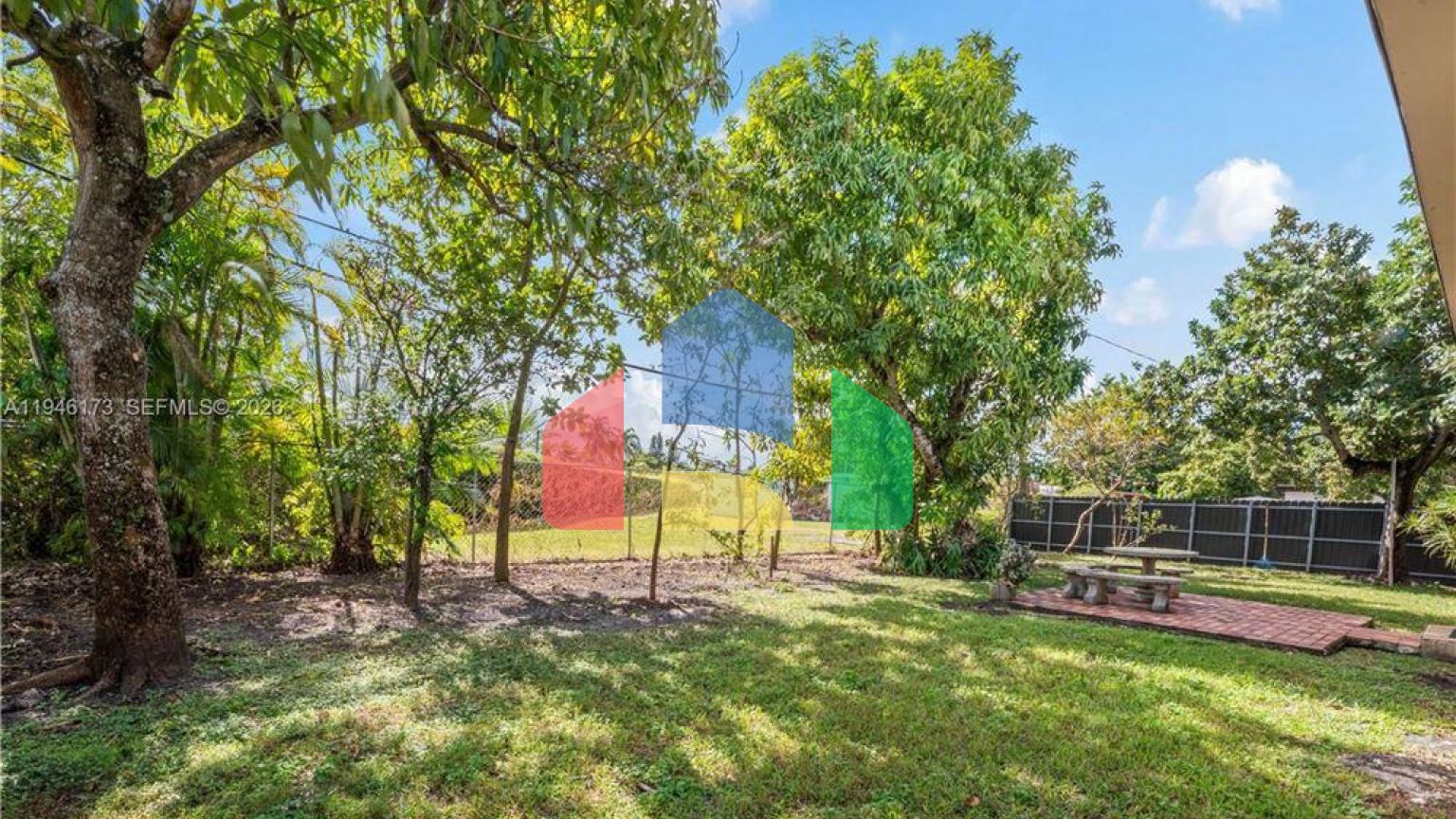 Residential - Single Family Home - Miami, Florida, United States - United States