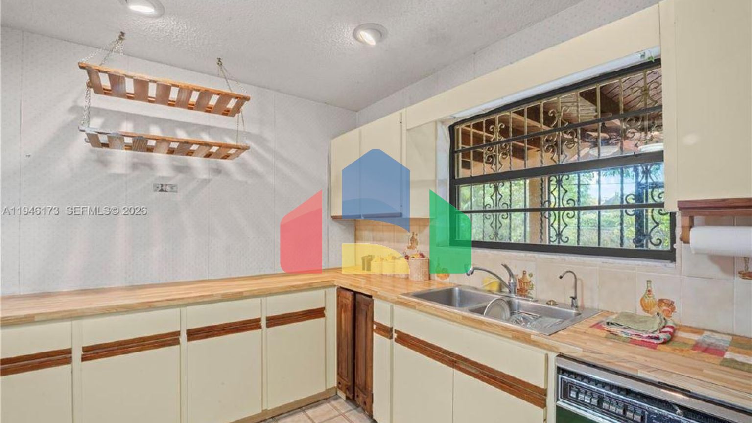 Residential - Single Family Home - Miami, Florida, United States - United States