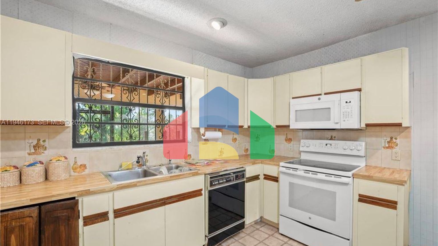 Residential - Single Family Home - Miami, Florida, United States - United States