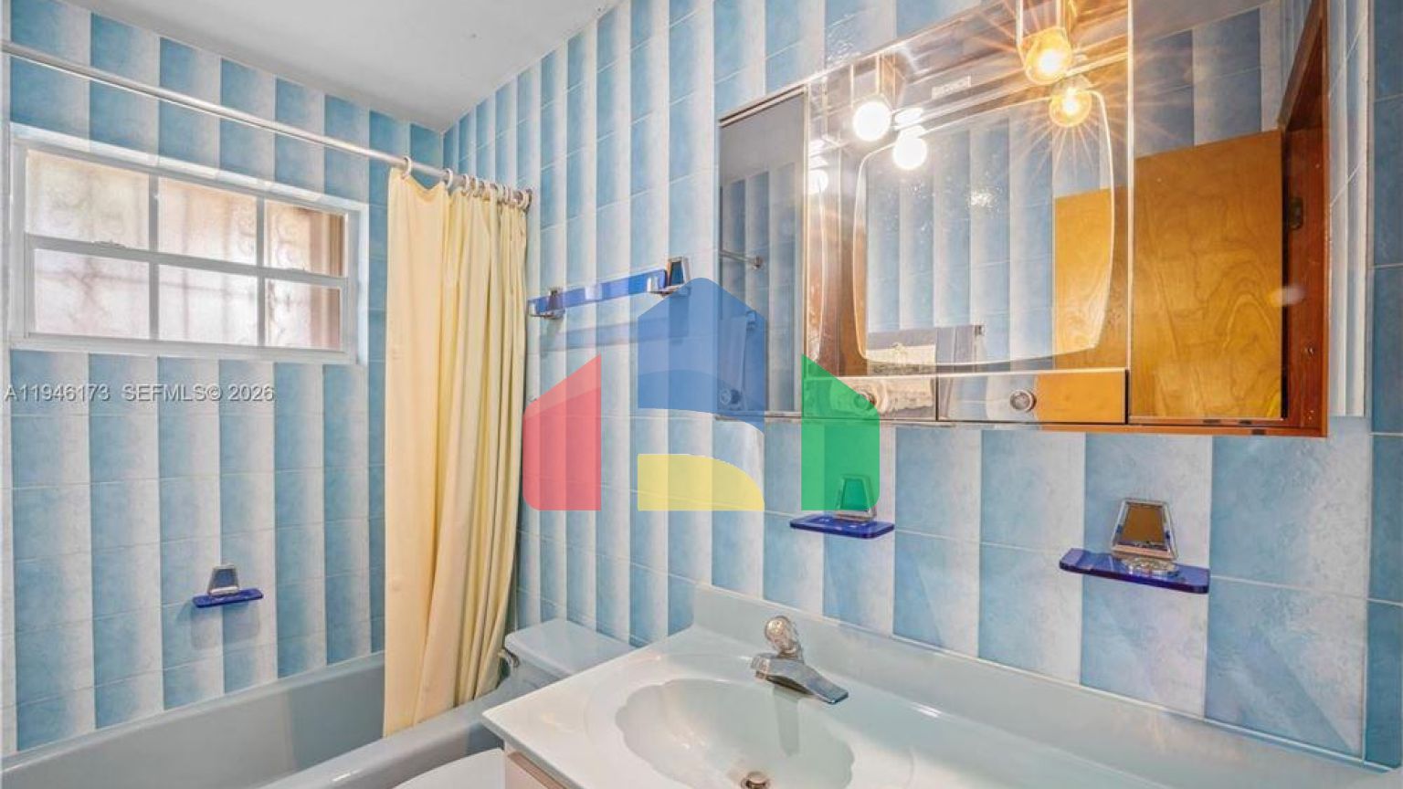 Residential - Single Family Home - Miami, Florida, United States - United States