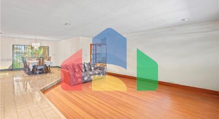 Residential - Single Family Home - Miami, Florida, United States - United States